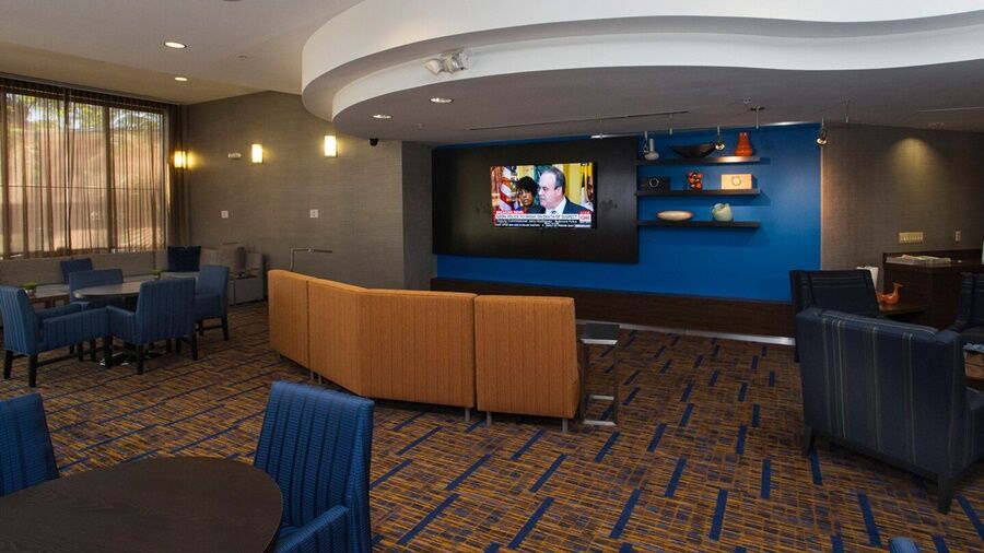 Courtyard Los Angeles Burbank Airport Exterior photo