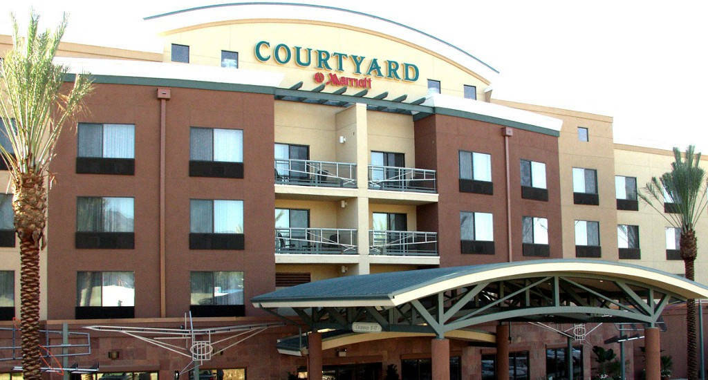 Courtyard Los Angeles Burbank Airport Hotel Exterior photo